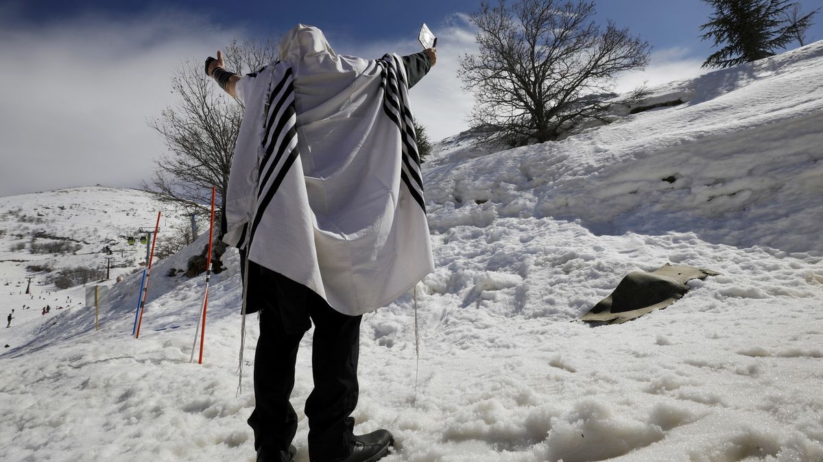 Švýcarský podnik odmítl půjčovat lyže Židům, už se o něj zajímá policie